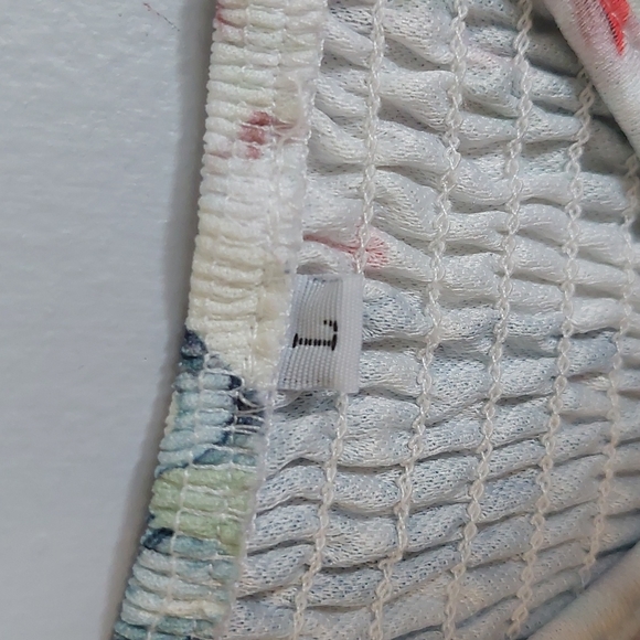 Dress - Picture 6 of 7